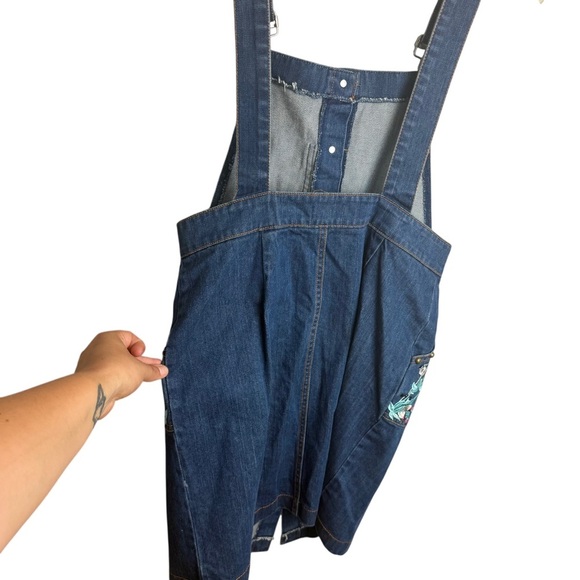 POL Floral Embroidered Denim Overall Dress Boho Casual Adjustable Size Small - Picture 6 of 8